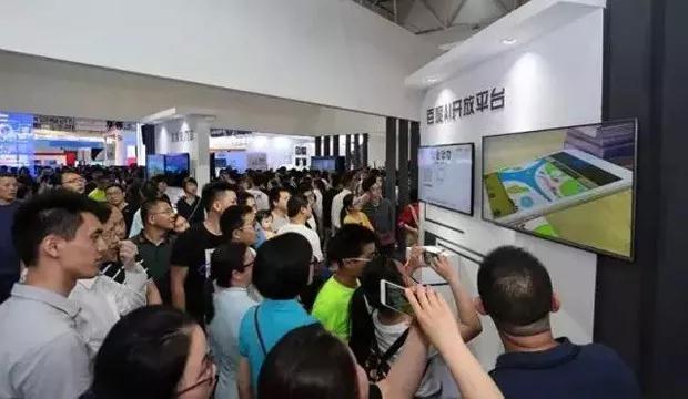 YIPLED®+Baidu: The Powerful Combination Of Smart Transparent LED Display+AI